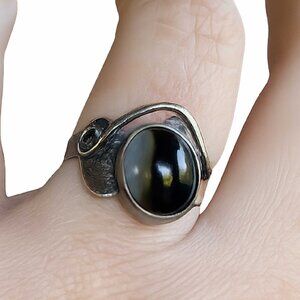 Sterling Silver Ring with Black Onyx - Size 7